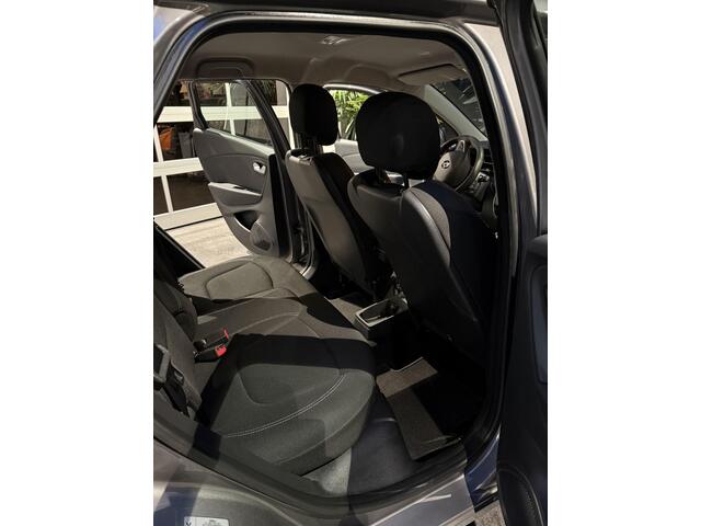 Renault CAPTUR 1.2 TCe Limited Automaat! Navi stoel verw