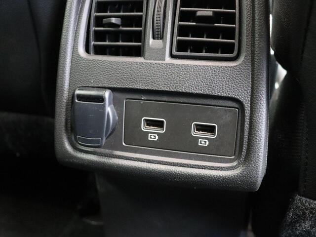 Renault CAPTUR E-Tech plug-in hybrid 160pk techno | 98% Accu score | Achteruitrijcamera | Navigatie |