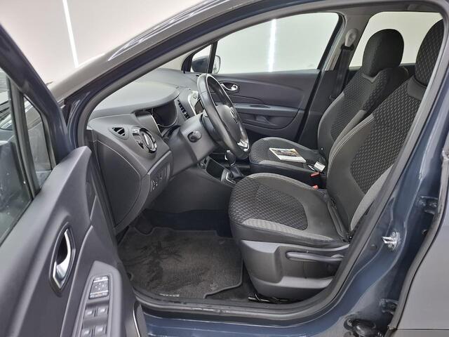 Renault CAPTUR 1.3 TCe 150 Intens Automaat Navigatie / Cruise / Parkeersensoren / Clima