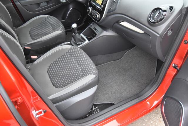 Renault CAPTUR 0.9 TCe Intens , TREKHAAK , CLIMATR , A UITRIJ CAM , LED KOPL , PDC V+A ,