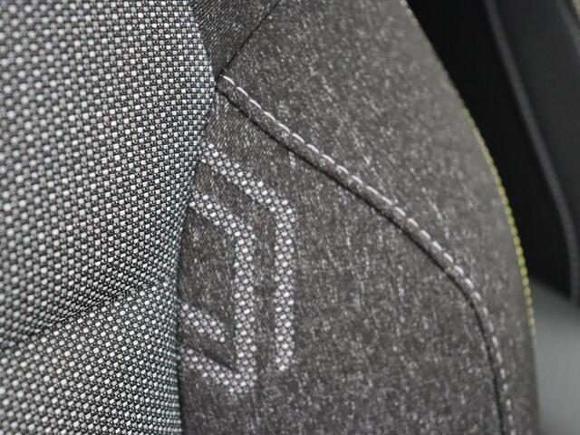 Renault CAPTUR Techno Full hybrid | Achteruitrijcamera | Elektrisch verwarmbare voorstoelen | Elektronisch geregelde airconditioning