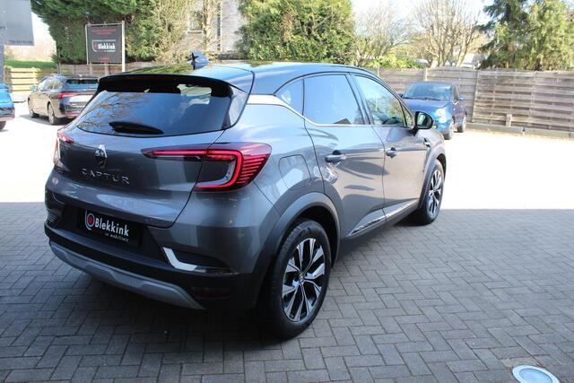 Renault CAPTUR 1.3 mild hybrid 140 techno