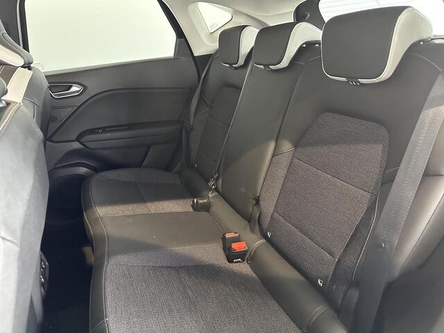 Renault CAPTUR 1.3 TCe 130 EDC Intens AUTOMAAT | ACHTERUITRIJCAMERA | PARKEERSENSOREN VOOR-/ACHTER | ADAPTIVE CRUISE CONTROL | BLIS