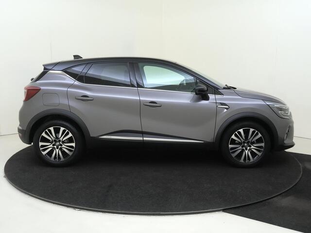 Renault CAPTUR 1.3 TCe 140 Initiale Paris | Stoel & Stuurverwarming | electronic climate control | lichtmetalen velgen 18" | luxe lederen bekleding | navigatiesysteem full map | Voorruit verwarming |