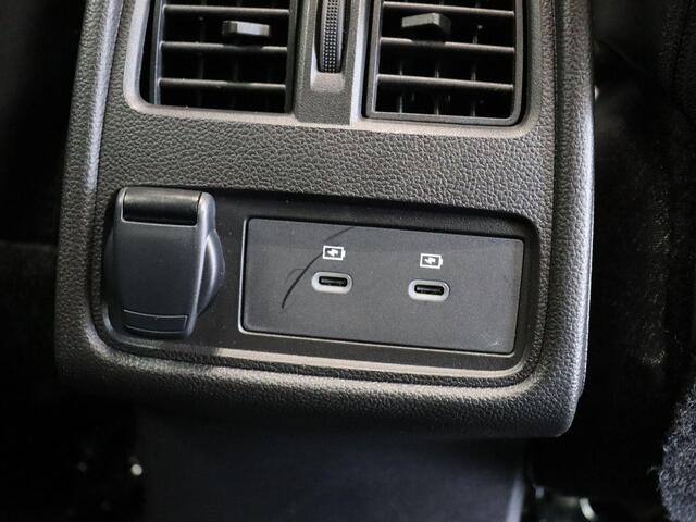 Renault CAPTUR 1.6 E-Tech full hybrid 145 techno | Navigatie | Achteruitrijcamera | Parkeersensoren voor en achter | Climate control |