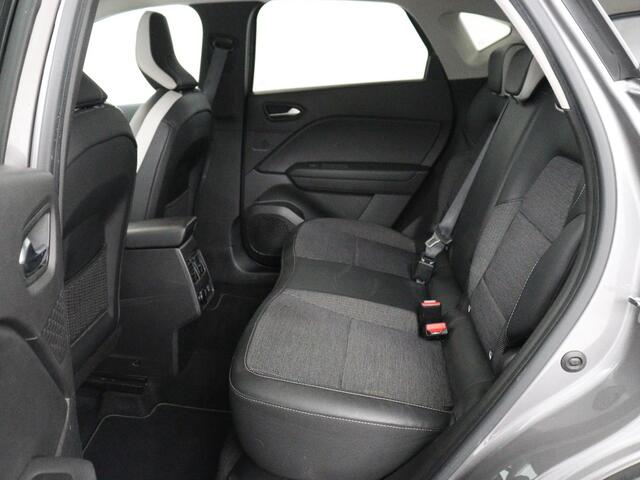 Renault CAPTUR 1.6 E-Tech full hybrid 145 iconic | Carplay | LED | PDC | Cruise control | Climate control | Navigatie | Vitual Cockpit