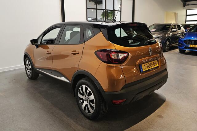Renault CAPTUR 0.9 TCe Intens Two-tone - Navi - Cruise