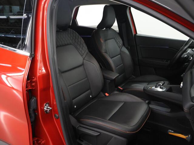 Renault CAPTUR 1.3 TCe 155 Initiale Paris | Panoramadak | Lederen Interieur | Groot Navigatie | 360 Camera | DAB | Apple CarPlay/Android Auto | Stoelverwarming | Aut.inparkeren | Adaptieve Cruise Control |