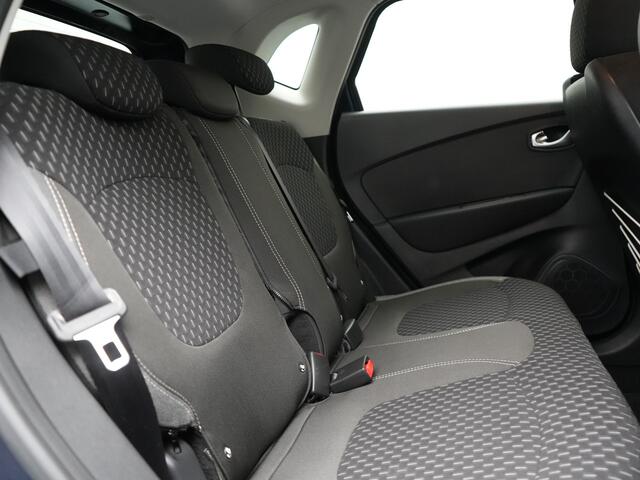 Renault CAPTUR 1.2 TCe Intens Automaat 120pk | Trekhaak | Camera | LED Koplampen | Stoelverwarming | Keyless | Cruise Control | Navigatie | DAB |