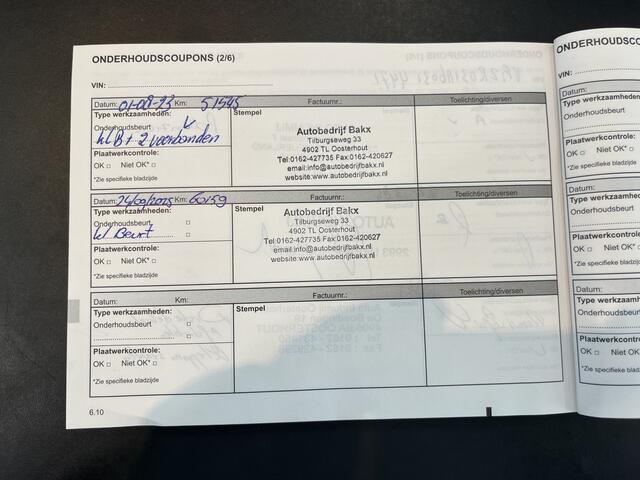 Renault CAPTUR 1.2 TCe Intens Dealer onderhouden / Automaat / Trekhaak / Climate / Keyless /