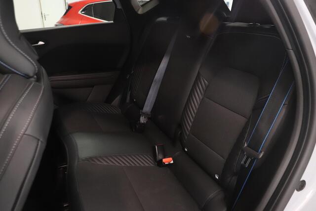 Renault CAPTUR 1.3 mild hybrid 160 esprit Alpine | Adaptieve Cruise | Camera | Stoel & Stuurverwarming | Google Navigatie |