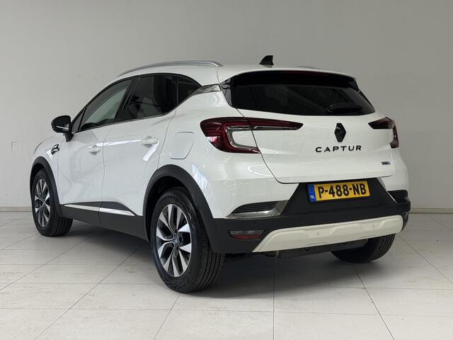 Renault CAPTUR 1.6 E-Tech Plug-in Hybrid 160 Intens | Navigatie | 360 Camera | Stoelverwarming |