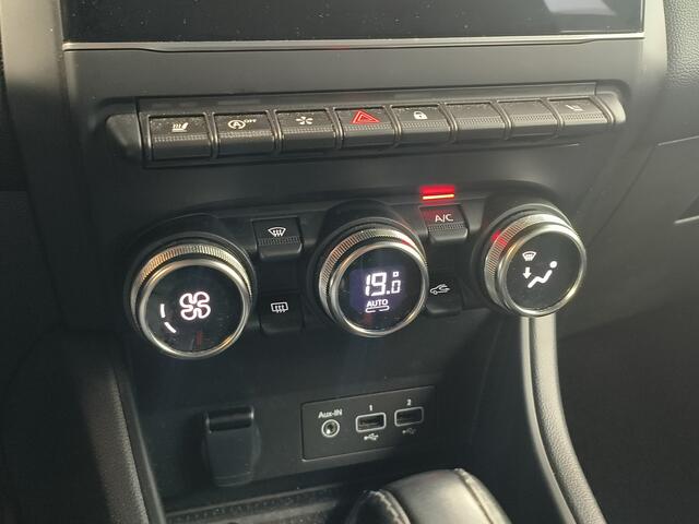 Renault CAPTUR 1.3 TCe 140 Intens uit 2023 Rijklaar + 12 maanden Bovag-garantie Henk Jongen Auto's in Helmond, al 50 jaar service zoals 't hoort!