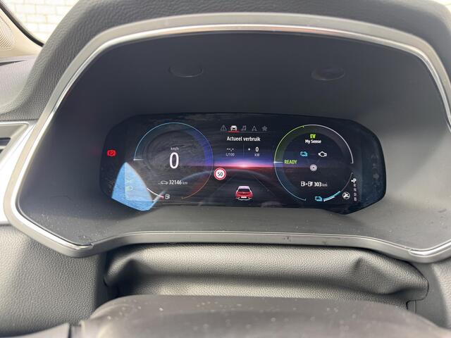 Renault CAPTUR 1.6 E-Tech Plug-in Hybrid 160 Intens | Apple Carplay / Android Auto | Stoel + Stuurverwarming | Trekhaak |