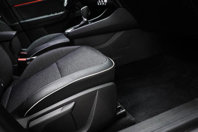 Renault CAPTUR 1.3 TCe 130 Intens | EASY LINK / PARKING- PACK | NAVIGATIE | DAB | APPLE | CAMERA