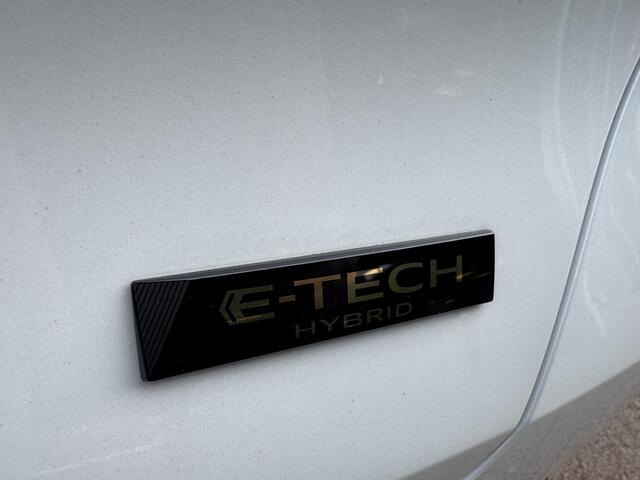 Renault CAPTUR 1.8 E-Tech 160 Techno+Pack Light&Sound&Winter!!