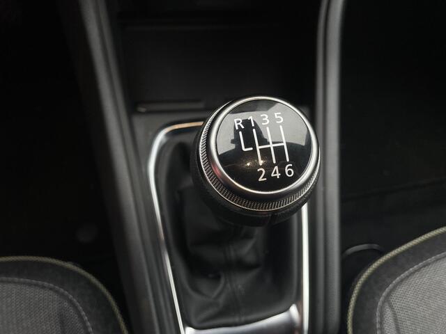 Renault CAPTUR 1.0 TCe 90 techno / ACHTERUITRIJCAMERA / PARKEERSENSOREN / CRUISE CONTROL / CLIMATE CONTROLE