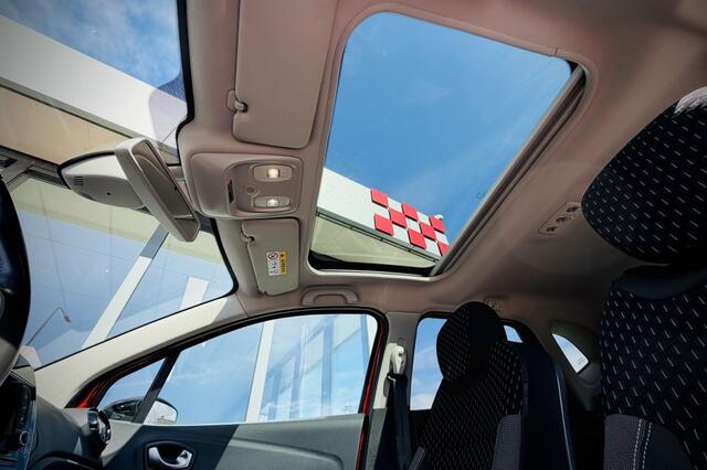 Renault CAPTUR 1.3 TCe Intens | TREKHAAK | PANO | CAMERA