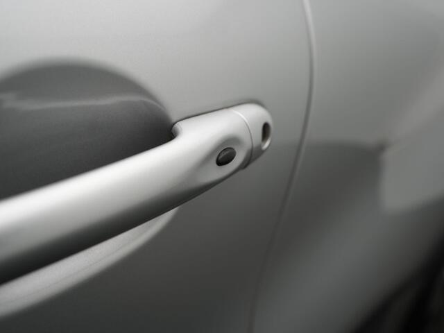 Renault CAPTUR TCe 90 Intens - RIJKLAARPRIJS - All Seasonbanden - Achteruitrijcamera - Cruise Control - Volledig Dealeronderhouden