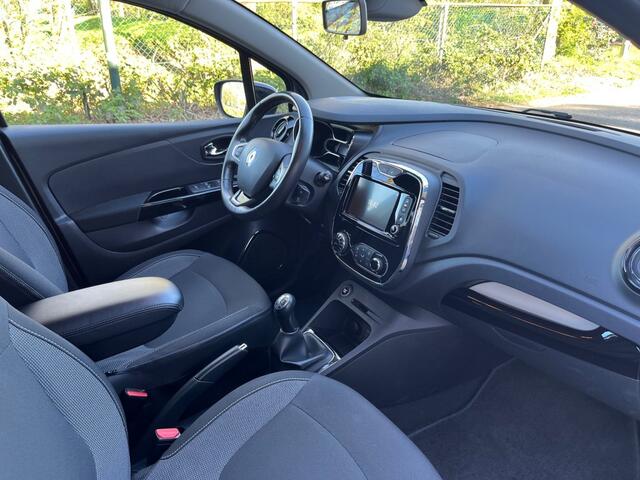 Renault CAPTUR 0.9 TCE DYNAMIQUE / NAVI / CAMERA / TREKHAAK AFN. / KEYLESS / DAB / CRUISE CTR.