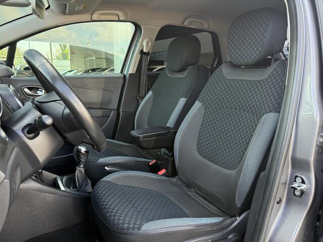 Renault CAPTUR 0.9 TCe Intens | Trekhaak | Navigatie | All-Season banden | Climate Control |
