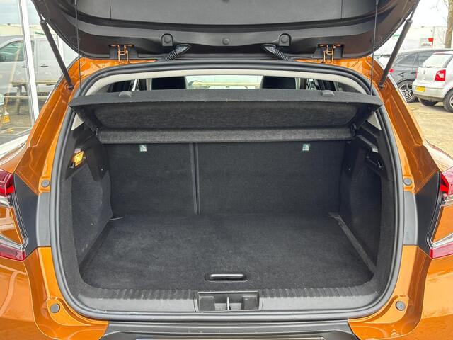 Renault CAPTUR 1.3 TCe 130 Intens | Sfeerverlichting | Automaat | Parkeer camera | Keyless