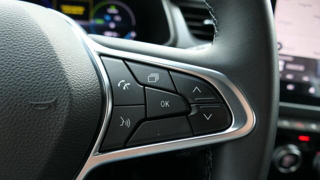 Renault CAPTUR 1.6 ET PH 160 INTENS