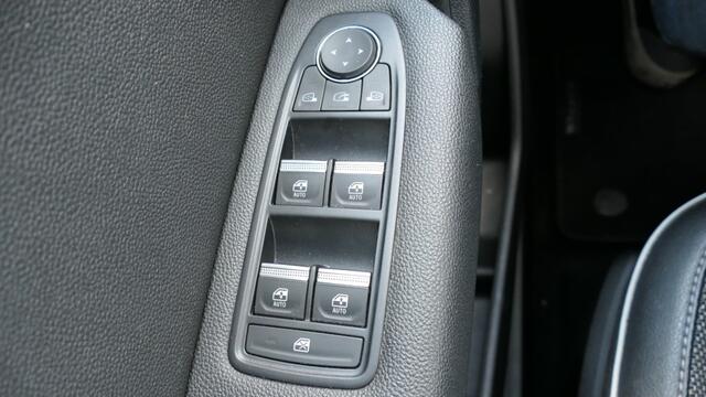 Renault CAPTUR 1.6 ET PH 160 INTENS