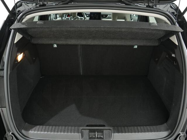 Renault CAPTUR 1.6 E-TECH PHEV 160PK INITIALE PARIS | Trekhaak | Leder | 360 Camera