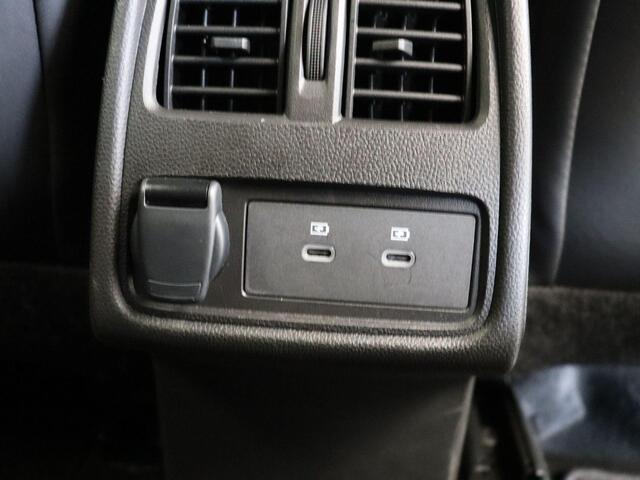 Renault CAPTUR 1.6 E-Tech full hybrid 145 techno | Achteruitrijcamera | Adaptieve cruise control | Navigatie | Climate control |