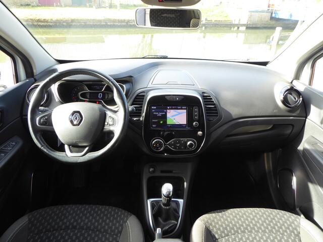 Renault CAPTUR TCe 90PK Intens NAVI, TREKH, CLIMA, CRUISE, PDC V+A