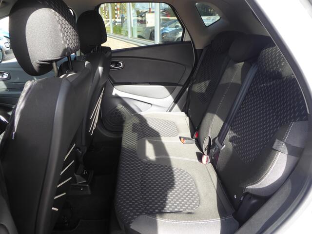 Renault CAPTUR TCe 90PK Intens NAVI, TREKH, CLIMA, CRUISE, PDC V+A