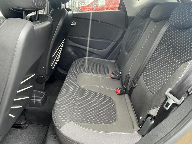 Renault CAPTUR 0.9 TCe Intens | All Season banden |