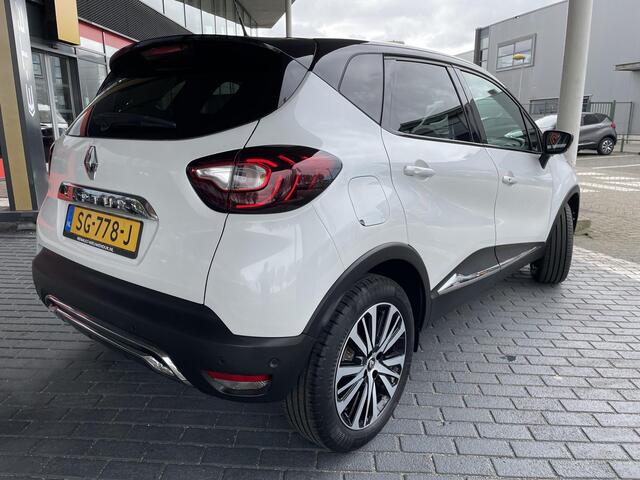 Renault CAPTUR 1.2 TCe Initiale Paris / AUTOMAAT / ZEER COMPLEET / NAVI / CLIMATE CONTROL / PDC + CAMERA / LEER / STOELVERWARMING /
