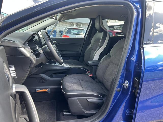 Renault CAPTUR 1.6 E-Tech Plug-in Hybrid 160 Intens / Trekhaak / Achteruitrijcamera / Apple Carplay & Android Auto / 1e Eigenaar / Climate Control / Parkeersensoren / Navigatie /