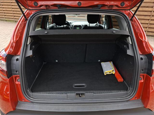 Renault CAPTUR 0.9 TCe Intens, camera, cruise, carplay