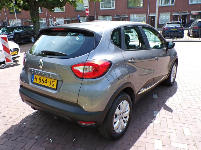 Renault CAPTUR 1.2 TCe Limited AUTOMAAT.....