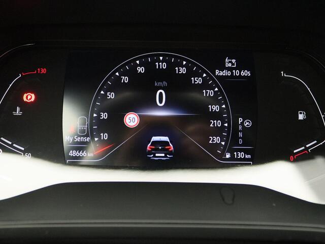 Renault CAPTUR TCe 140 EDC Automaat Intens | Pack EASY LINK navigatie met Apple CarPlay & Android Auto | Climate Control | Two-tone metaalkleur | Ruimtebesparend reservewiel (max. 80km/u) | 17 inch lichtmetalen velgen |