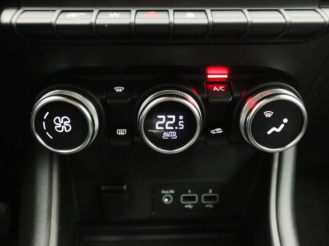 Renault CAPTUR TCe 140 EDC Automaat Intens | Pack EASY LINK navigatie met Apple CarPlay & Android Auto | Climate Control | Two-tone metaalkleur | Ruimtebesparend reservewiel (max. 80km/u) | 17 inch lichtmetalen velgen |