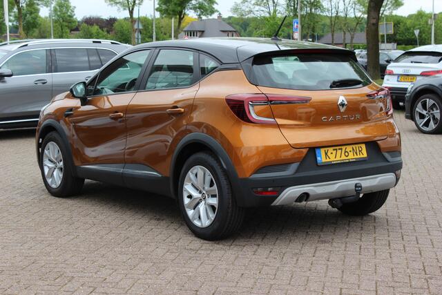 Renault CAPTUR 1.0 TCe 90 Zen / Trekhaak / Camera / Navigatie / 17'' / Keyless / DAB / Cruise Control / Parkeerhulp V+A