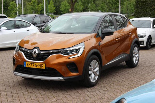 Renault CAPTUR 1.0 TCe 90 Zen / Trekhaak / Camera / Navigatie / 17'' / Keyless / DAB / Cruise Control / Parkeerhulp V+A