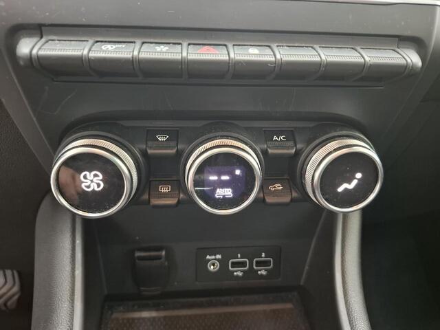 Renault CAPTUR 1.3 TCe Automaat 140 Intens navi/clima/16"LM /PDC/Cruise
