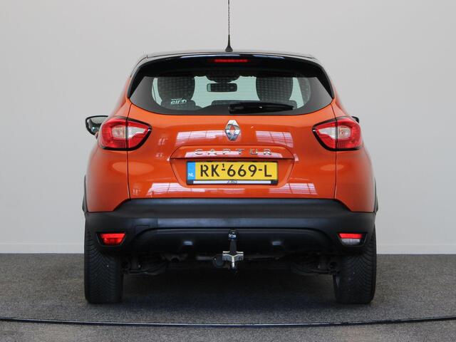Renault CAPTUR 0.9 TCe Limited | Trekhaak | Navigatie | Cruise control | Lichtmetalen velgen | Airco |