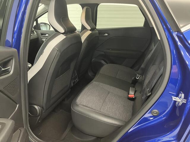 Renault CAPTUR 1.0 TCe 90 Intens / Eerste Eigenaar / Dealer Onderhouden / Navigatie / Climate Control / Cruise Control / Half Lederen Bekleding / LED Verlichting / Apple CarPlay/Android Auto /
