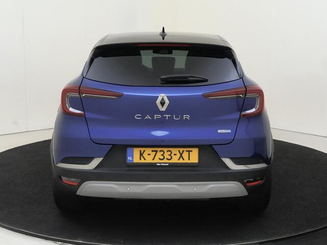 Renault CAPTUR 1.6 E-Tech Plug-in Hybrid 160 Intens | Camera | PDC Voor + Achter | 9,3" Full-Map Navigatie i.c.m. 10,1" Digitaal Instrumentenpaneel | LED Pure Vision | Climate Control | Cruise Control & Snelheidsbegrenzer | Apple Carplay & Android Auto