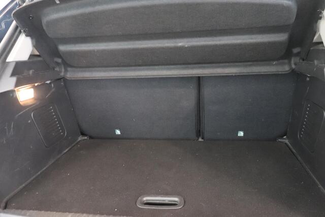Renault CAPTUR 0.9 TCe Limited | Airco | Parkeersensor | Navigatie | Trekhaak | AppleCarplay |