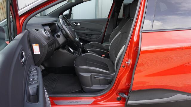 Renault CAPTUR 0.9 TCe 90pk Bose LED Navi Keyless Trekhaak 17inch LM 78852km! *NL auto*