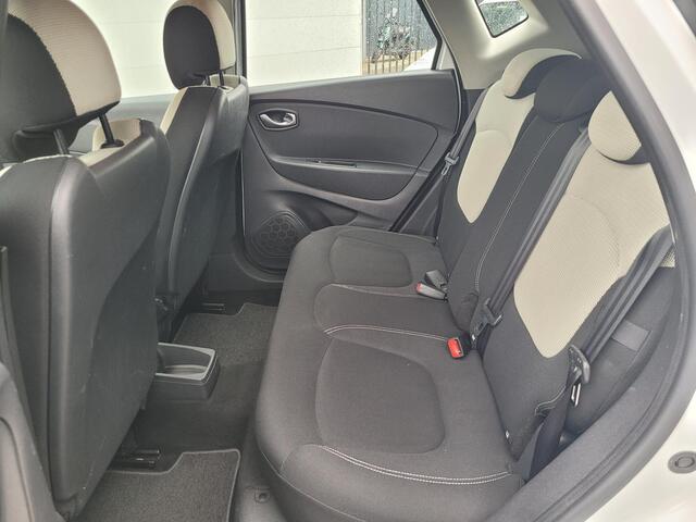 Renault CAPTUR 0.9 TCe Limited | Hoge Zit | Trekhaak | Navigatie | Cruise Control | Dealer Onderhouden!