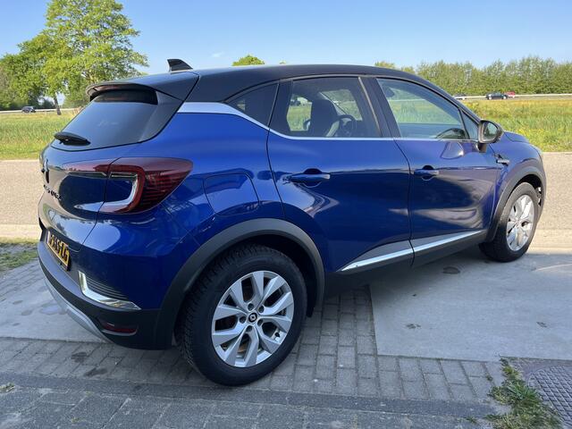 Renault CAPTUR 1.3 TCe 140PK Intens /Automaat// 360 Camera / Stoelverw.+Stuurverw. / Apple Carplay - Android Auto / Keyless / Climate / LMV /