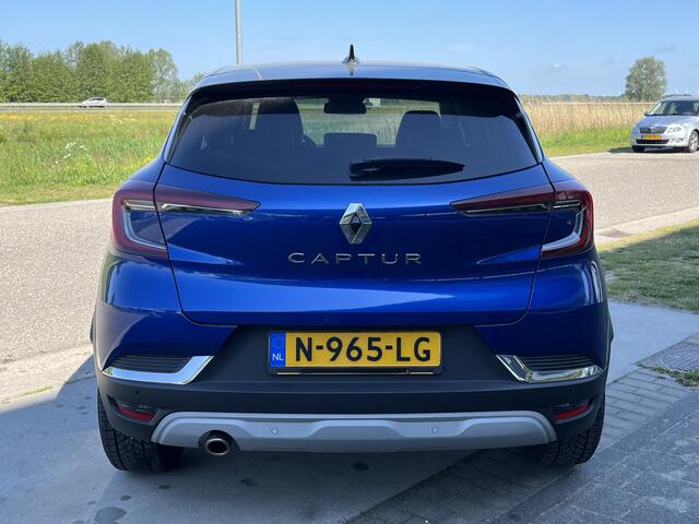 Renault CAPTUR 1.3 TCe 140PK Intens /Automaat// 360 Camera / Stoelverw.+Stuurverw. / Apple Carplay - Android Auto / Keyless / Climate / LMV /